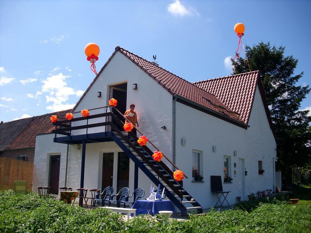 Гостевой дом Ferme Lenfant Ville-Pommeroeul Экстерьер фото